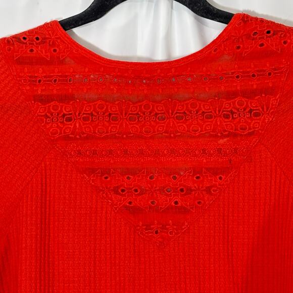 Free People Parisian Nights Top in vermillion with bell sleeves small - Picture 6 of 7